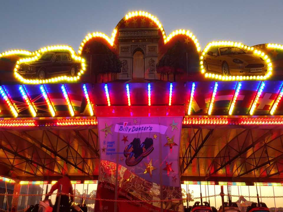  amusement park lighting